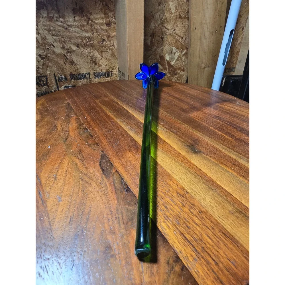 Hand Blown Art Glass Flower Blue White Petals Green Stem 11.5 Inch Decorative